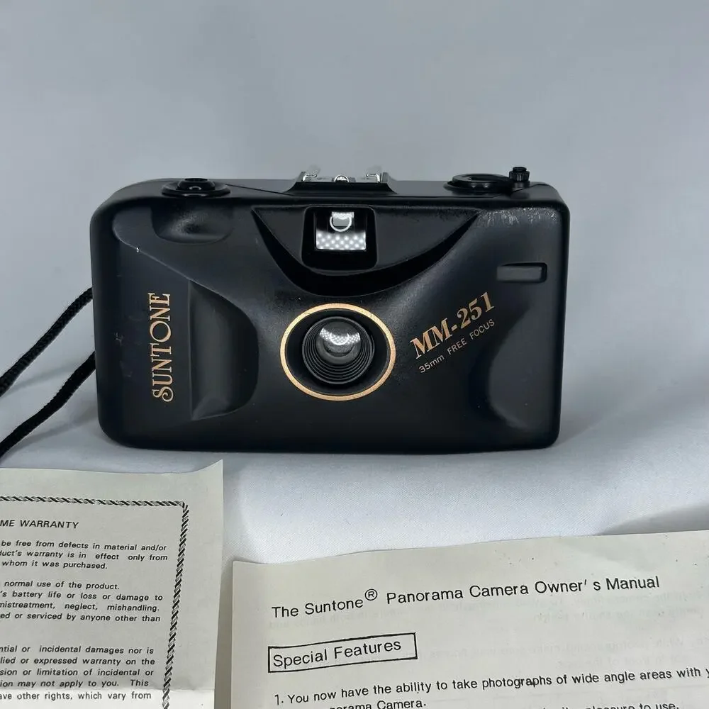 Vintage Suntone MM-251 35mm Film Free Focus Camera Original Manual/Warranty 1996